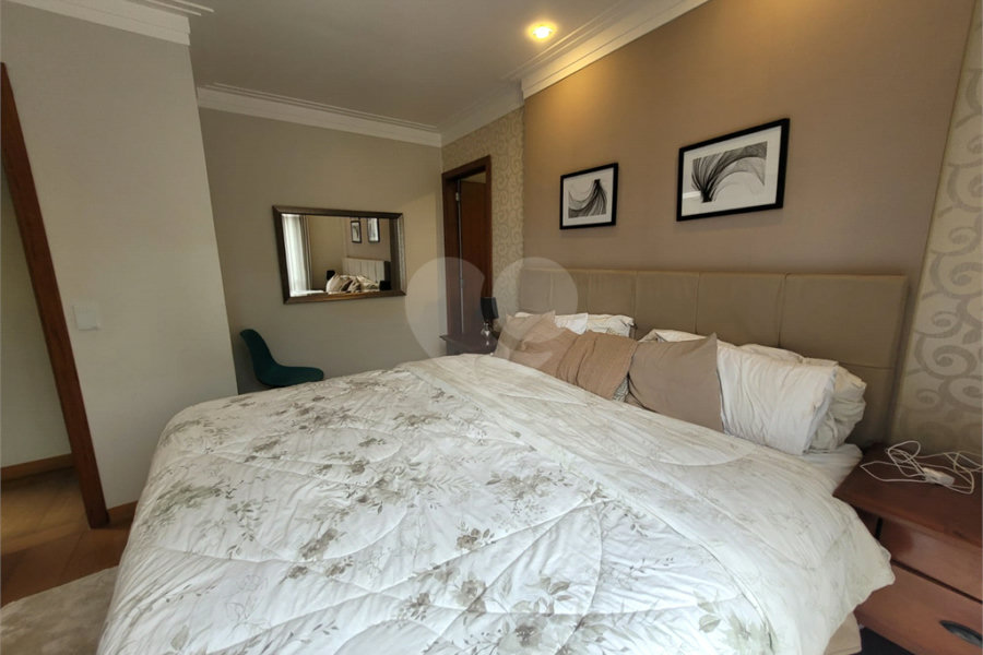Casa à venda com 3 suítes no condomínio Parque Petrópolis 4 Secção, Mairiporã - SP