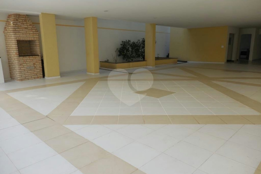 Casa Térrea à venda com 3 suítes em Horto, São Paulo, SP