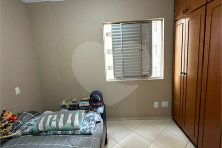 Apartamento à venda com 2 quartos em Parque Maria Domitila, São Paulo, SP