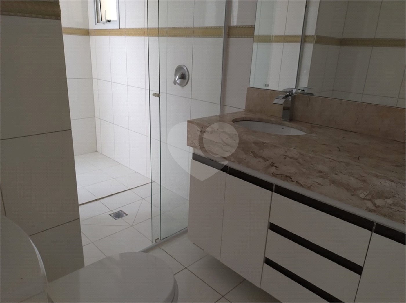 Apartamento à venda ou para alugar com 3 suítes em Indianópolis, São Paulo, SP