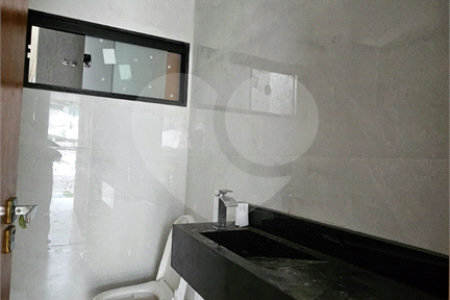 Casa à venda com 3 quartos, sendo 1 suíte, no condomínio Grand Park, Rio de Janeiro - RJ