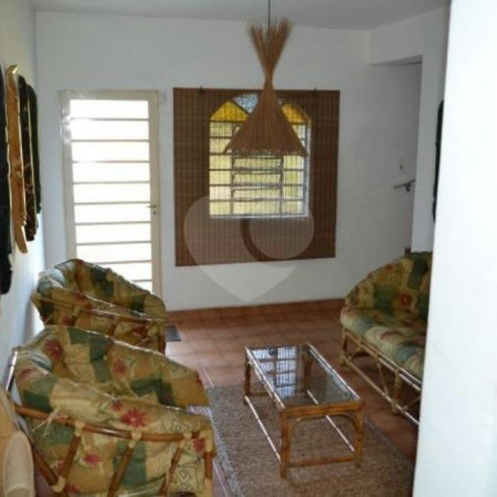 Casa à venda com 3 quartos, sendo 1 suíte, no condomínio Travessa Cacique Apoena,493, São Paulo - SP