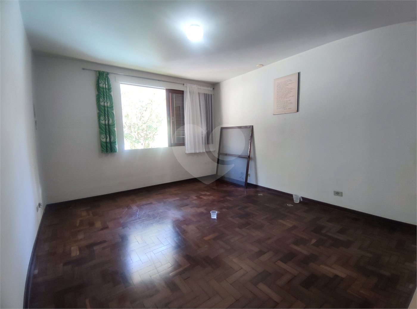 Sobrado à venda com 4 quartos, sendo 2 suítes, em Chácara Monte Alegre, São Paulo, SP