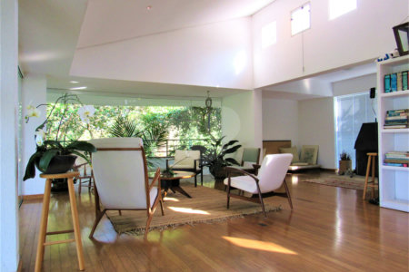 Casa à venda com 3 quartos, sendo 1 suíte, em Guarapiranga, São Paulo, SP