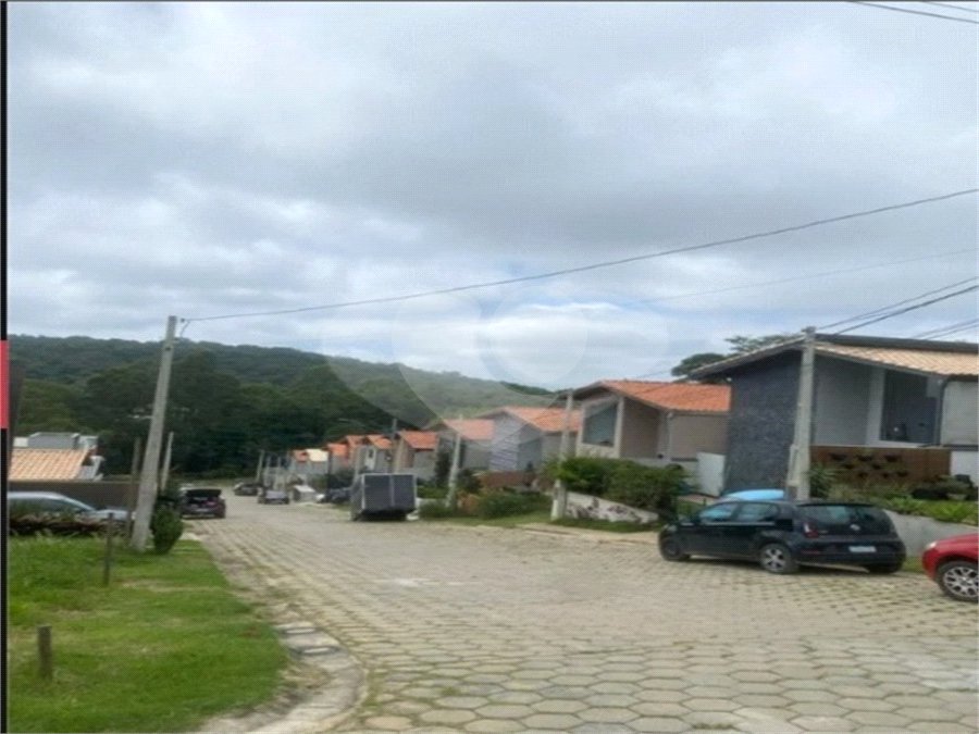 Terreno à venda no condomínio Águas de São Pedro, Mairiporã - SP