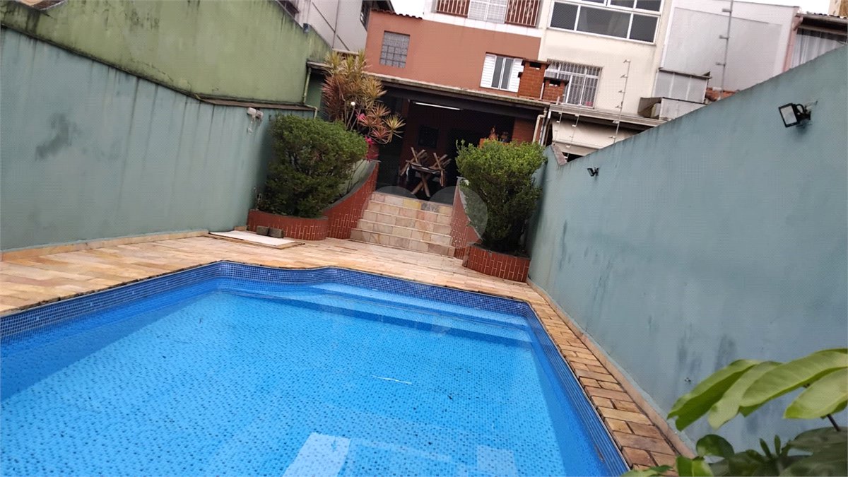 Casa à venda com 4 quartos, sendo 3 suítes,  em Vila Polopoli, São Paulo, SP