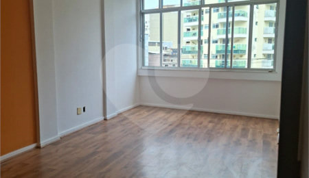 Apartamento à venda com 2 quartos, sendo 1 suíte,  em Maracanã, Rio de Janeiro, RJ