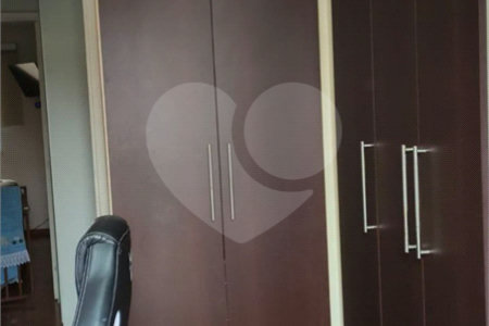 Casa à venda com 3 quartos, sendo 1 suíte,  no condomínio Liberty Village, São Paulo - SP