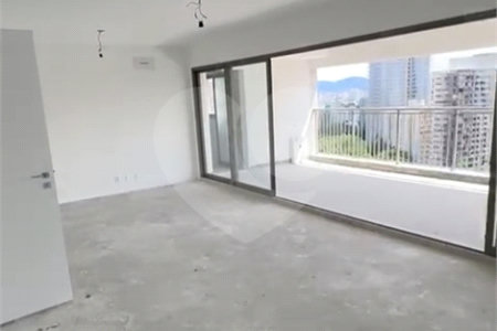 Apartamento à venda com 4 quartos, sendo 2 suítes, em Perdizes, São Paulo, SP