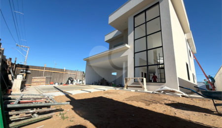 Casa em condomínio à venda com 4 quartos, sendo 3 suítes, em Ogiva, Cabo Frio, RJ