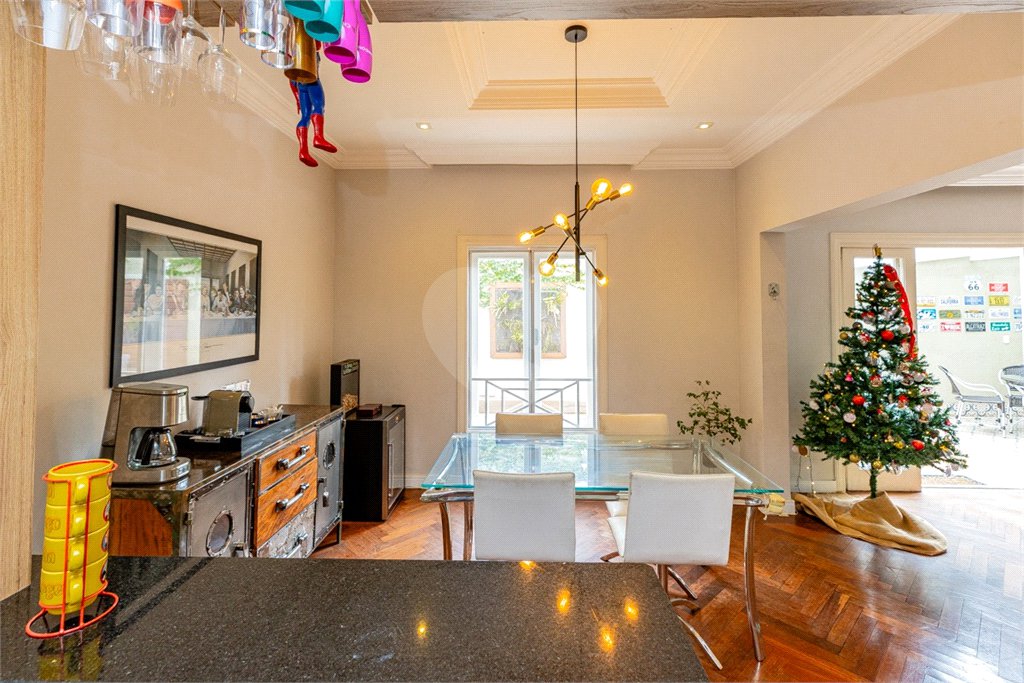 Casa à venda com 4 suítes no condomínio Saint Germain, São Paulo - SP