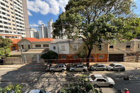 Apartamento aconchegante com terraço e sacada