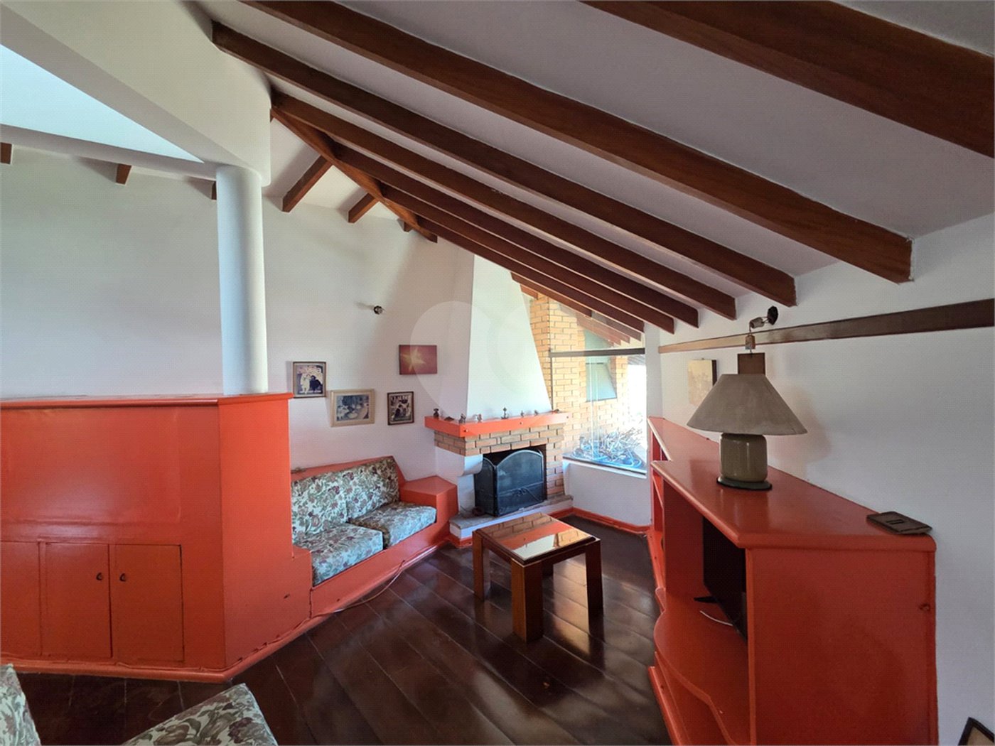 Casa à venda com 4 quartos, sendo 2 suítes, em Cidade São Francisco, São Paulo, SP