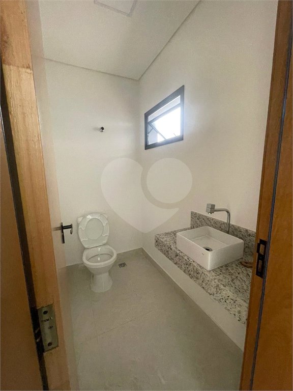 Sobrado à venda com 3 quartos, sendo 1 suíte, em Villa Di Cesar, Mogi das Cruzes, SP