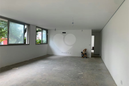 Apartamento à venda com 2 suítes em Vila Madalena, São Paulo, SP