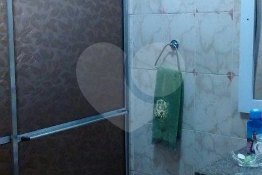 Casa à venda com 3 quartos, sendo 1 suíte, no condomínio Travessa Soldado Oscar Ribeiro Sampaio,8, São Paulo - SP