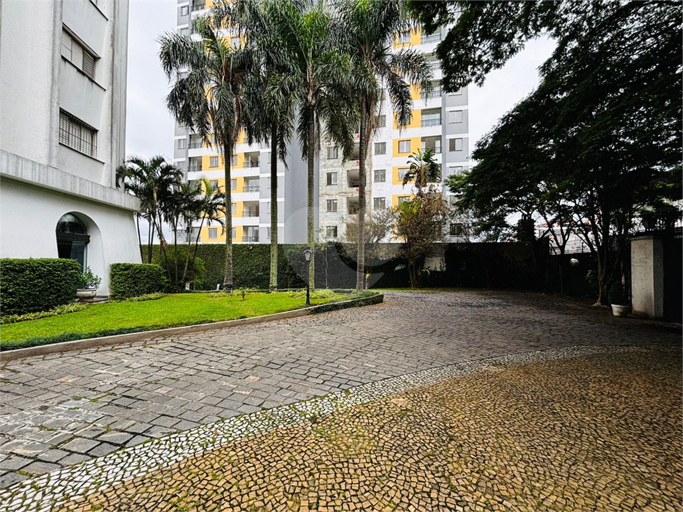 Apartamento à venda com 3 quartos, sendo 1 suíte, em Morumbi, São Paulo, SP