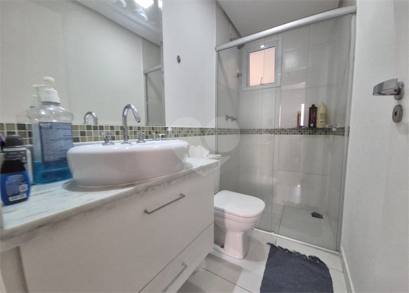 Apartamento à venda com 3 quartos, sendo 1 suíte,  em Vila Jardini, Sorocaba, SP