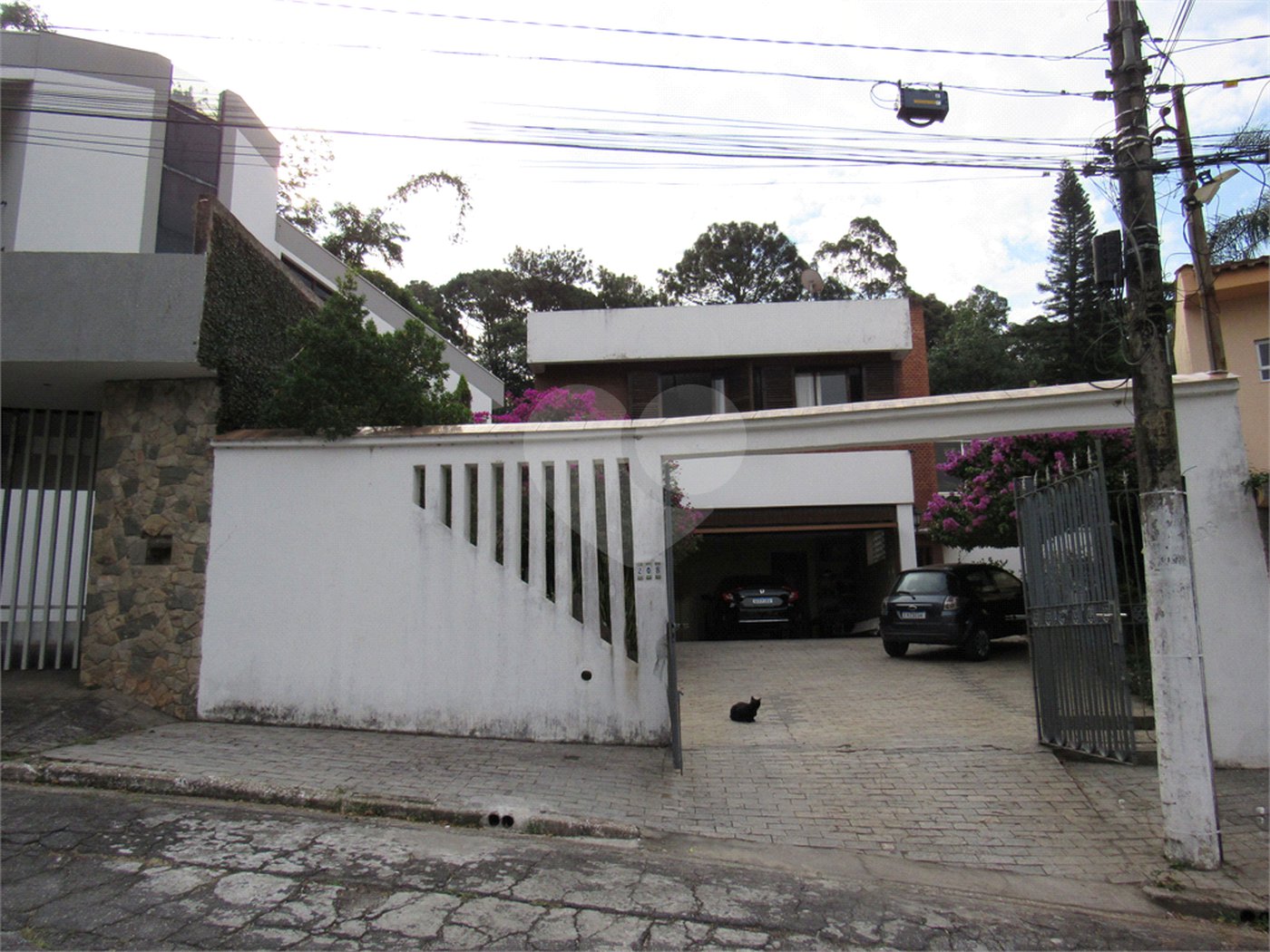 Sobrado à venda com 4 quartos, sendo 2 suítes, em Tremembé, São Paulo, SP