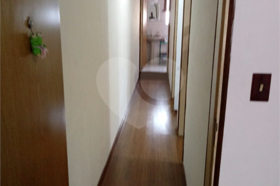 Sobrado à venda com 3 quartos no Brasilândia, São Paulo, SP