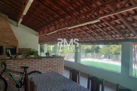 Chácara à venda com 4 quartos, sendo 2 suítes,  em Chácara Sete Quedas, Itu, SP