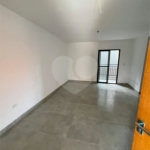 Casa à venda com 2 quartos, sendo 1 suíte, no condomínio Residencial Calegari, São Paulo - SP