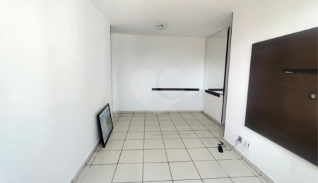 Apartamento à venda com 2 quartos em Sítio Pinheirinho, São Paulo, SP