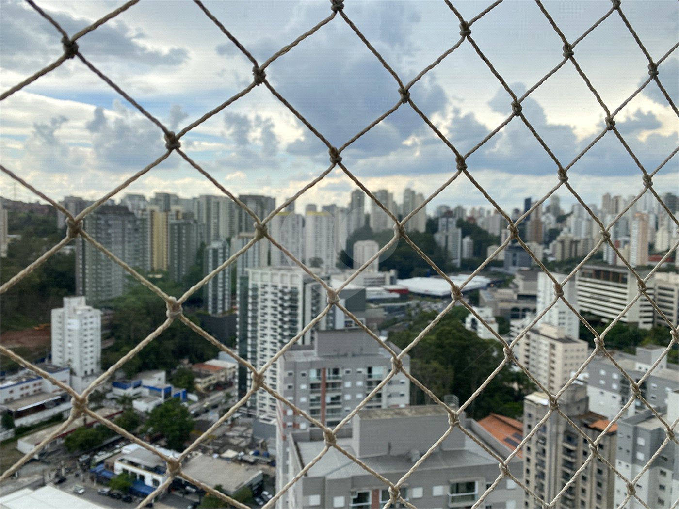 Apartamento à venda com 3 suítes em Vila Andrade, São Paulo, SP