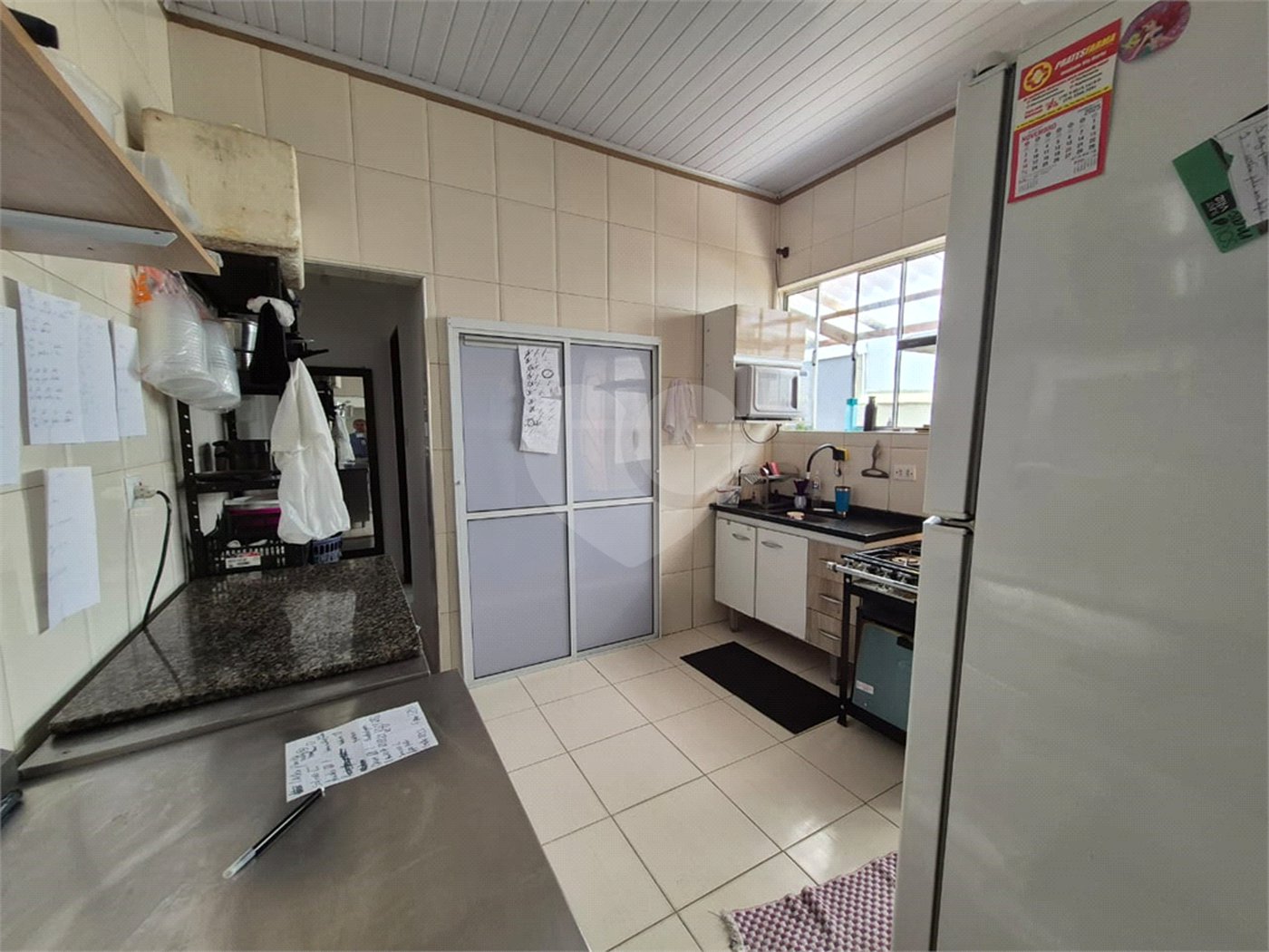 Casa à venda com 4 quartos, sendo 1 suíte, no condomínio Residencial Alto da Lapa II, São Paulo - SP