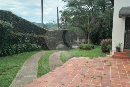 Casa à venda com 3 quartos, sendo 2 suítes, em Vila Santista, Atibaia, SP