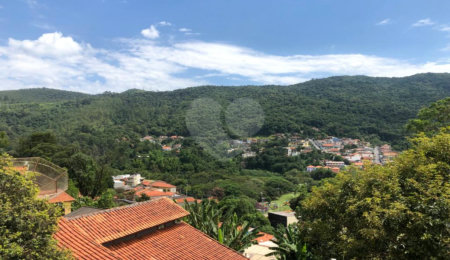 Casa à venda com 5 quartos, sendo 1 suíte,  em Serra da Cantareira, Mairiporã, SP