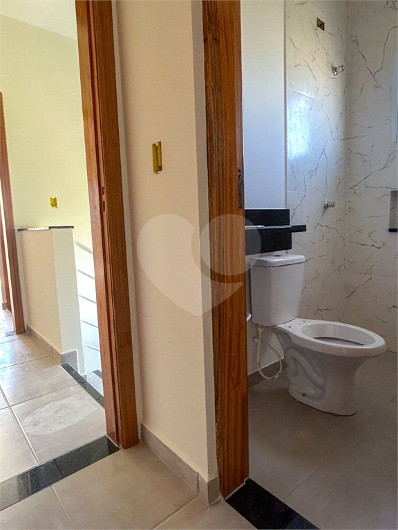 Casa à venda com 2 suítes em Vila Santa Helena, Atibaia, SP