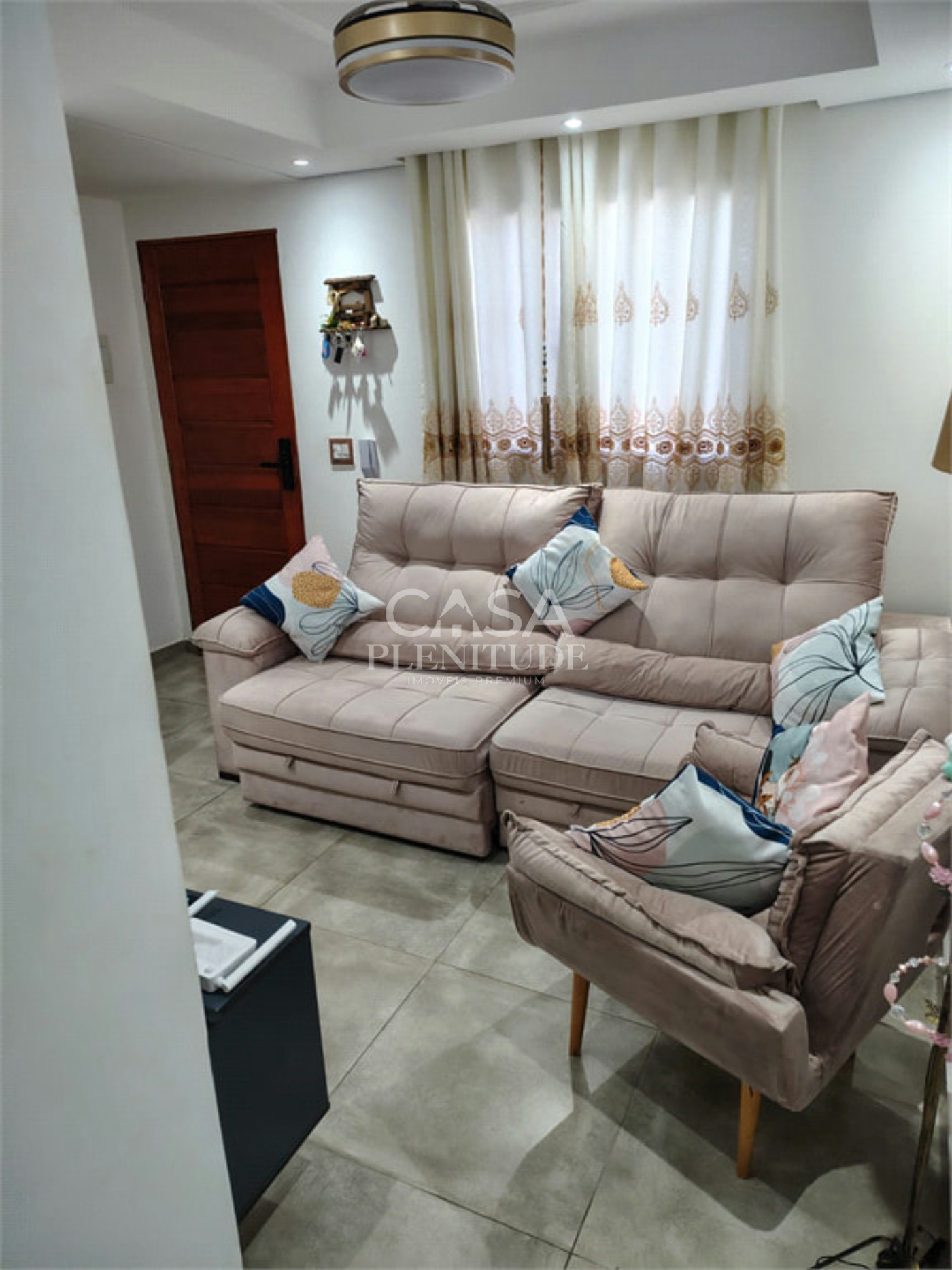 Casa de Vila à venda com 2 suítes em Chácaras do Rosário, Franco da Rocha, SP