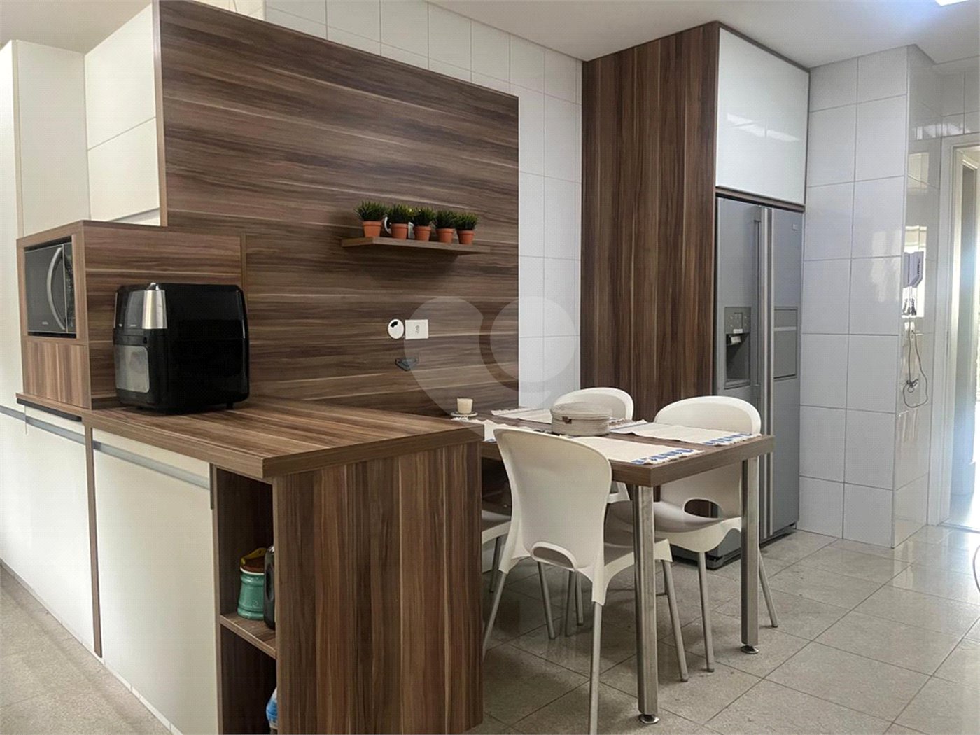 Apartamento à venda com 3 quartos, sendo 2 suítes, em Vila Mariana, São Paulo, SP