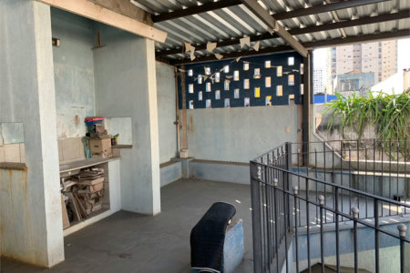 Casa à venda com 3 quartos, sendo 1 suíte, em Vila Romana, São Paulo, SP