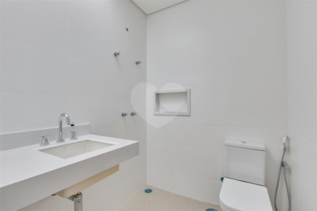 Casa à venda com 4 suítes no condomínio Gaia, São Paulo - SP