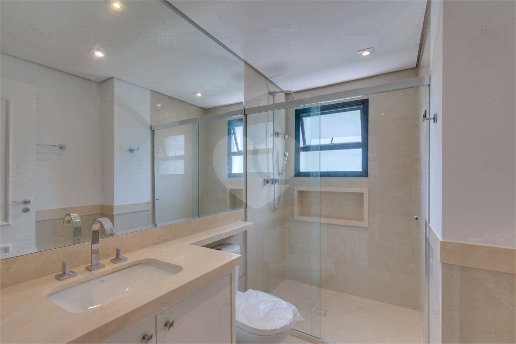 Apartamento à venda com 4 suítes em Jardim Marajoara, São Paulo, SP