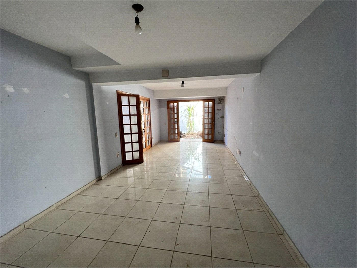 Casa à venda com 3 quartos, sendo 1 suíte, em Vila Vianelo, Jundiaí, SP