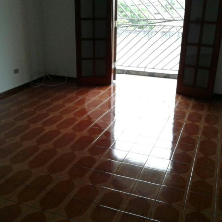 Sobrado à venda com 3 quartos em Parada Inglesa, São Paulo, SP