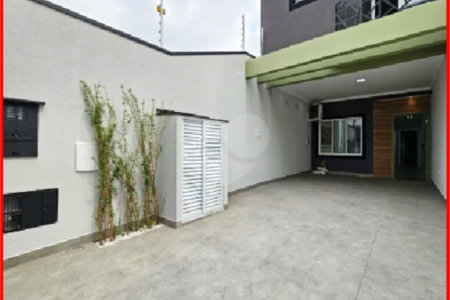 Sobrado à venda com 3 suítes em Vila Gumercindo, São Paulo, SP