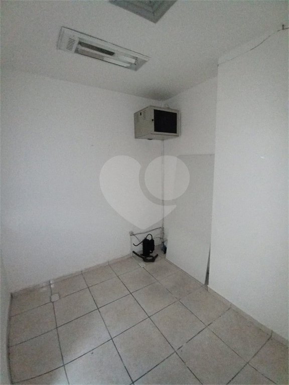 Sala à venda ou para alugar em Bangu, Rio de Janeiro, RJ