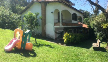 Sítio à venda com 9 quartos, sendo 4 suítes,  em Remédios, Mairiporã, SP