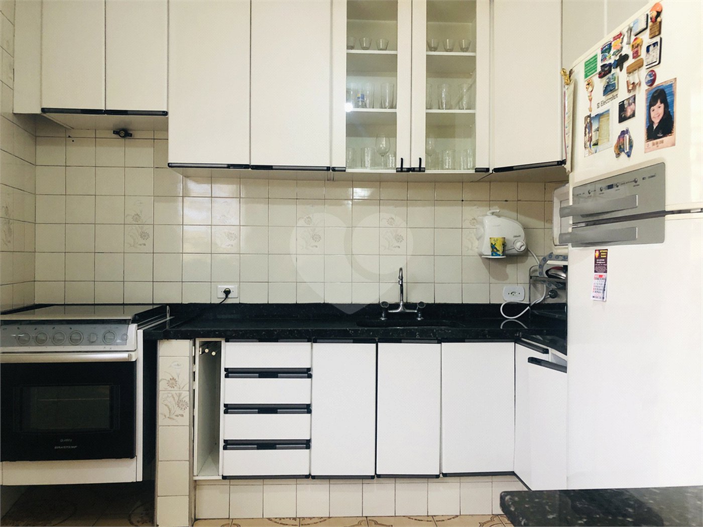 Sobrado à venda com 3 quartos, sendo 1 suíte, em Vila Romero, São Paulo, SP