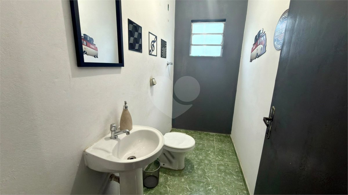 Sobrado à venda com 4 quartos, sendo 1 suíte, em Jardim Wanel Ville V, Sorocaba, SP
