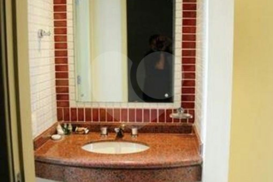 Flat à venda com 1 quarto em Santana, São Paulo, SP