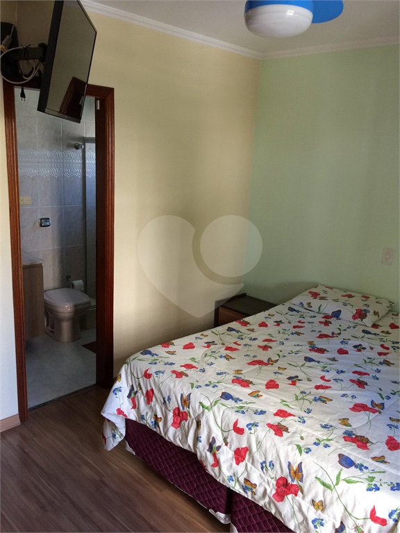 Sobrado à venda com 2 quartos, sendo 1 suíte, em Lar São Paulo, São Paulo, SP