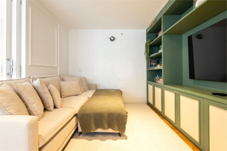 Apartamento à venda com 3 quartos, sendo 1 suíte, em Cerqueira César, São Paulo, SP