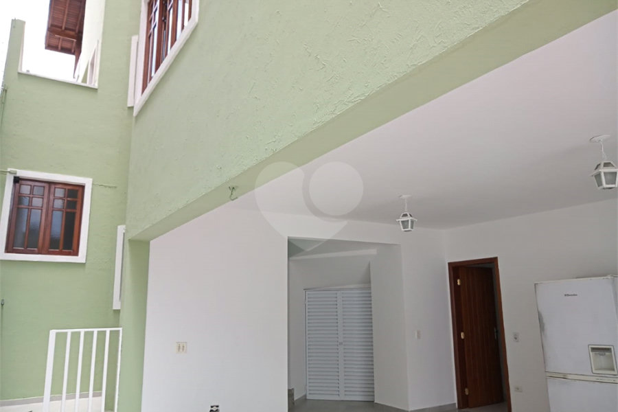 Sobrado à venda com 4 quartos, sendo 3 suítes, em Tremembé, São Paulo, SP
