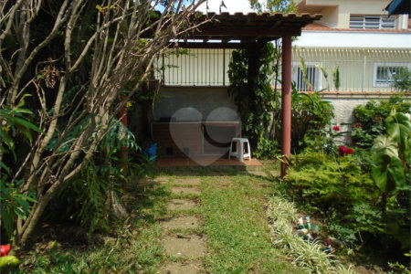 Casa Térrea à venda com 3 quartos em Campo Belo, São Paulo, SP