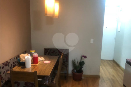 Apartamento à venda com 3 quartos, sendo 1 suíte,  em Jardim Amaralina, São Paulo, SP